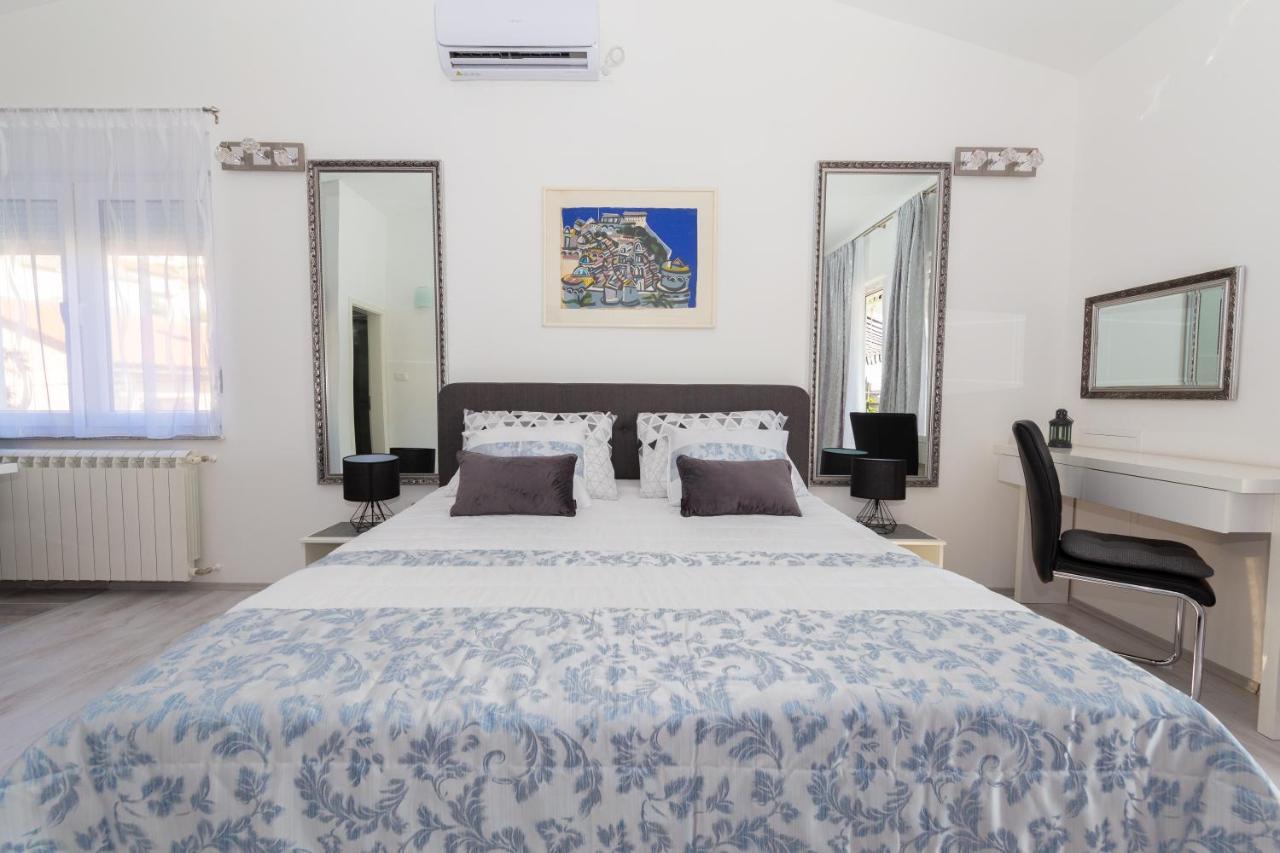Beautyful Sea View 6 Luxury Studio Danijela Apartment