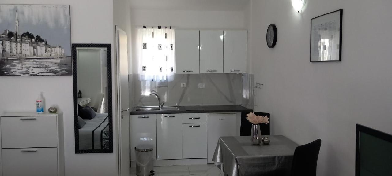 Apartment Beautyful Sea View 6 Luxury Studio Danijela Senj (Lika-Senj)