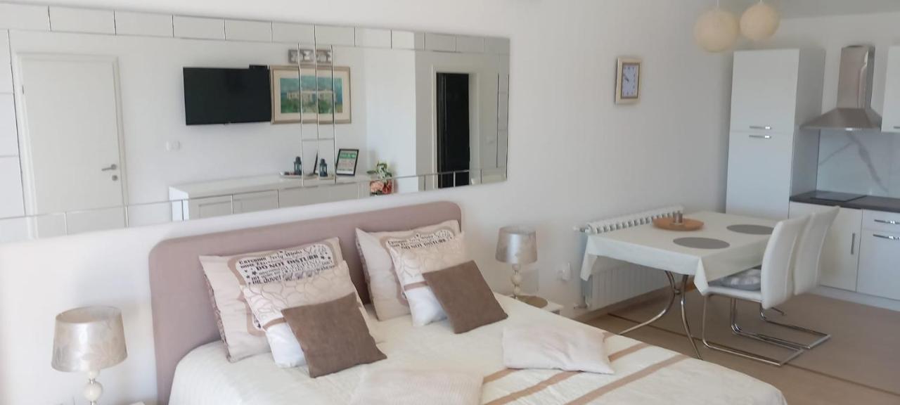 Beautyful Sea View 6 Luxury Studio Danijela